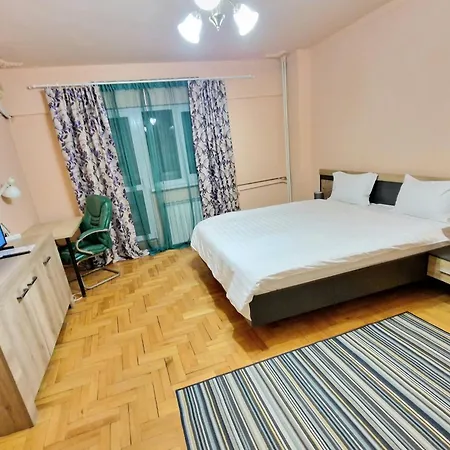 Global Downtown - Unirii Appartement Boekarest